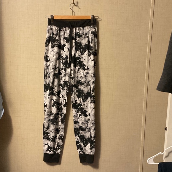 Black and White Joggers - Picture 1 of 4